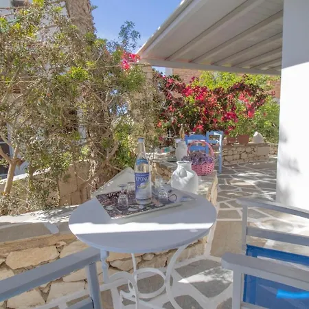 Kikis Refurbished A Veranda Dream Holiday home Chrisi Akti (Paros)